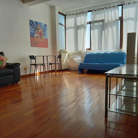 Apartment In A Villa A Монделло Екстер'єр фото