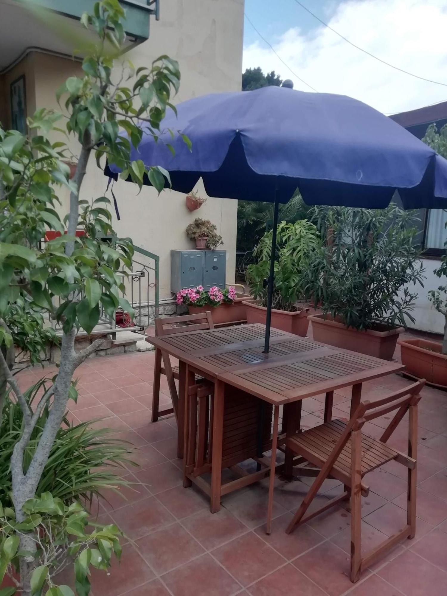 Apartment In A Villa A Монделло Екстер'єр фото