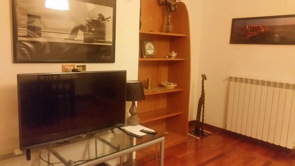 Apartment In A Villa A Монделло Екстер'єр фото