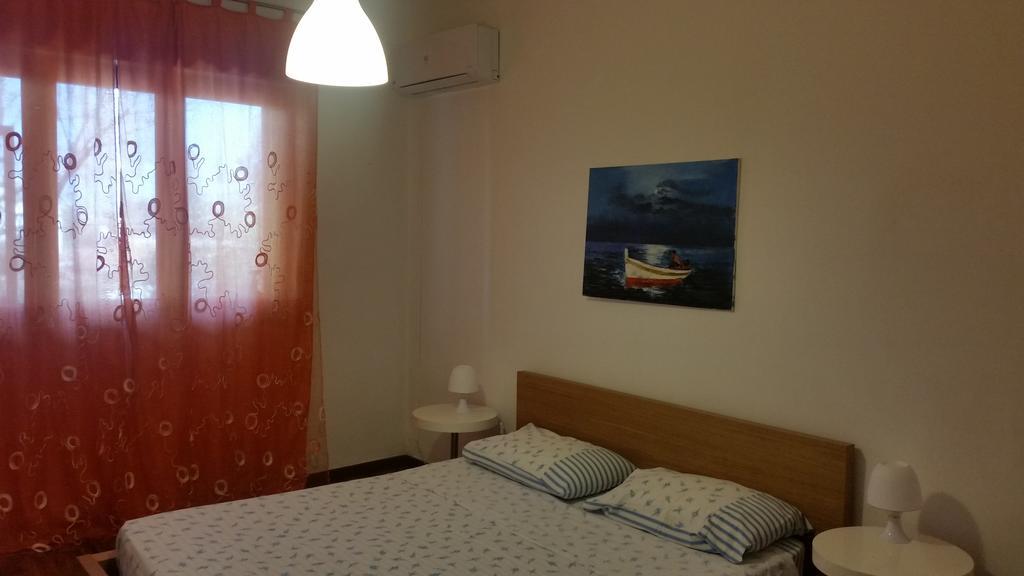 Apartment In A Villa A Монделло Екстер'єр фото
